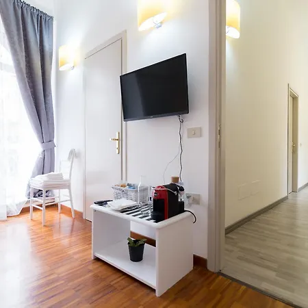 Palazzo Ranucci Bed and Breakfast *